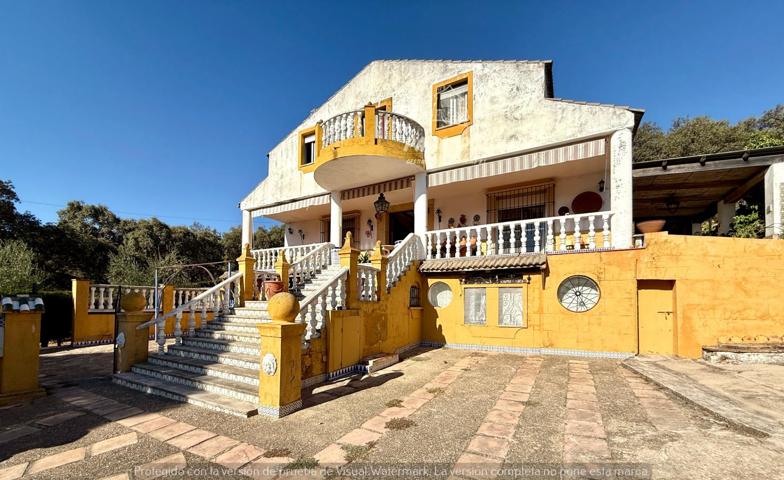 Casa con terreno en Córdoba con Piscina y Amplios Espacios photo 0