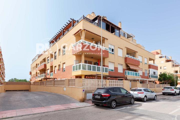 Planta Baja con terraza a pocos metros del mar en Torrequebrada, Aguadulce photo 0