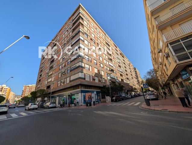 Piso Alquiler amueblado en el centro de Almería - Junto Colegio La Salle photo 0