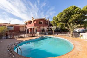 2 Chalets en Venta por el precio de 1 photo 0