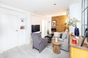 REALEJO PISO 3 DORMITORIOS REFORMADO. CON PATIO photo 0