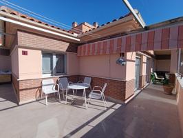 Ático recien reformado con gran terraza, garaje y piscina comunitaria photo 0