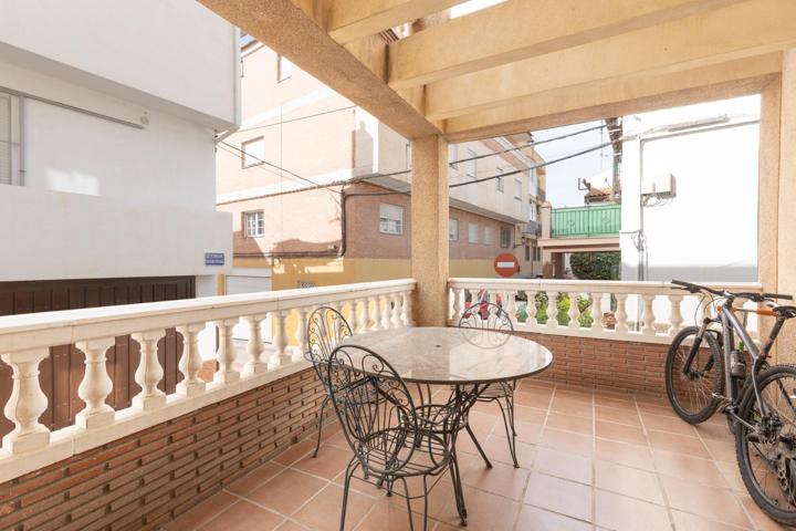 PISO EN CENES CON TERRAZA Y GARAJE photo 0