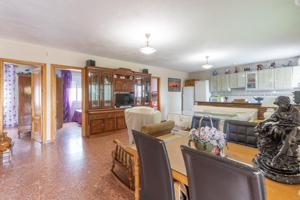Chalet en una planta en motril photo 0