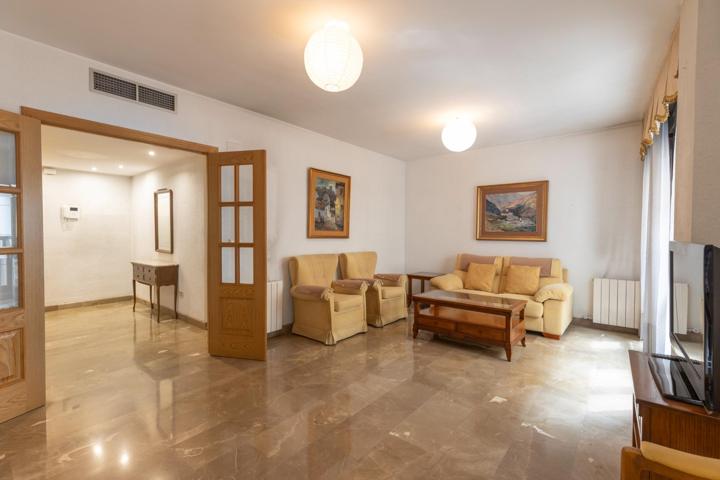 PISO EN VENTA CERCA DE LA CATEDRAL photo 0