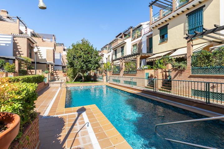 EXCLUSIVA Y ELEGANTE CASA EN NEPTUNO - GRANADA CAPITAL photo 0