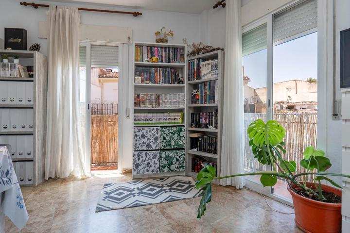 EN VENTA PISO EN EL CENTRO DE CÚLLAR VEGA HACIENDO ESQUINA photo 0