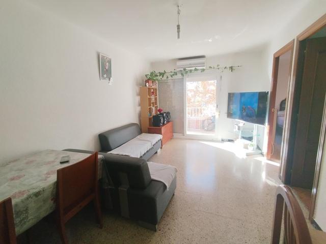 ¡Luminoso piso en venta en Rubi! photo 0