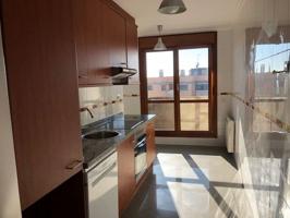 Piso En venta en Cl Ribera De Arriba, Buenavista-Ería-Montecerrao, Oviedo photo 0
