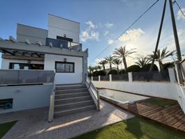 Villa En venta en Sant Joan d'Alacant photo 0