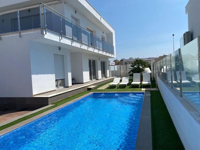 Villa En venta en Santa Pola photo 0