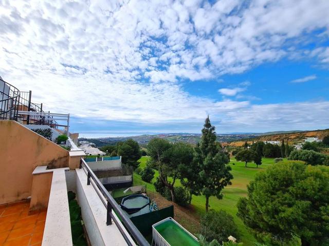  Ático En venta en Doña Julia Golf, Casares photo 0