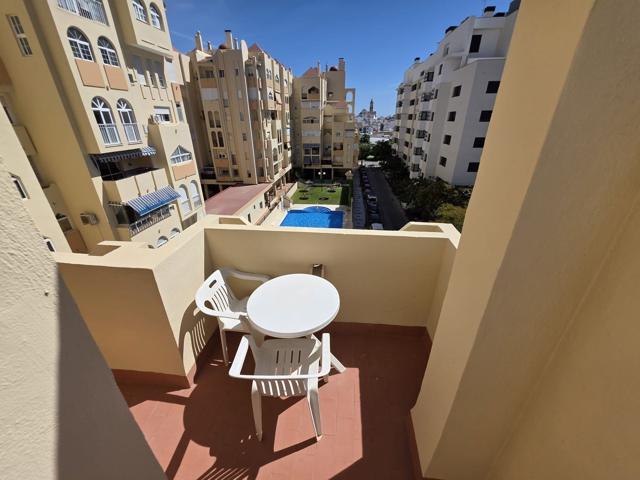 Dúplex En venta en Calle Pilar De Farinós, 0, Estepona Pueblo, Estepona photo 0