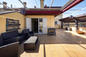🌇 Ático único con espectacular terraza en zona Arabial – Granada photo 0