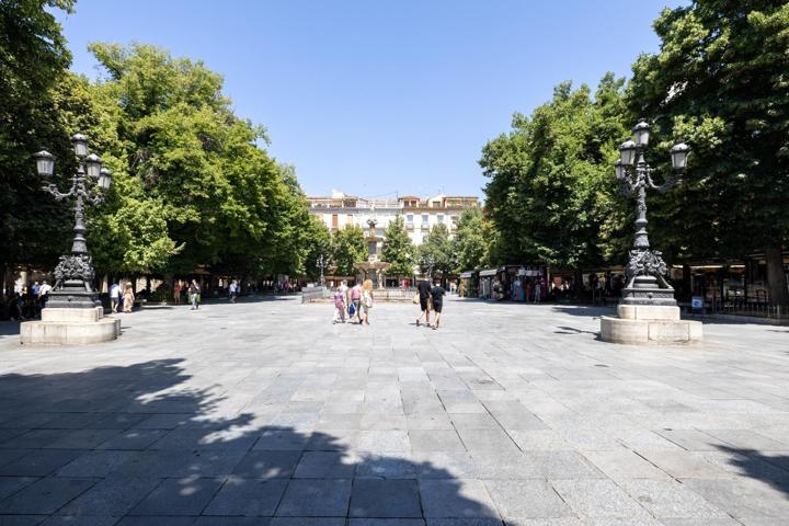 Piso En venta en Centro, Granada photo 0