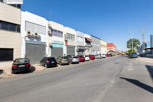 Local comercial en el Polígono Juncaril photo 0