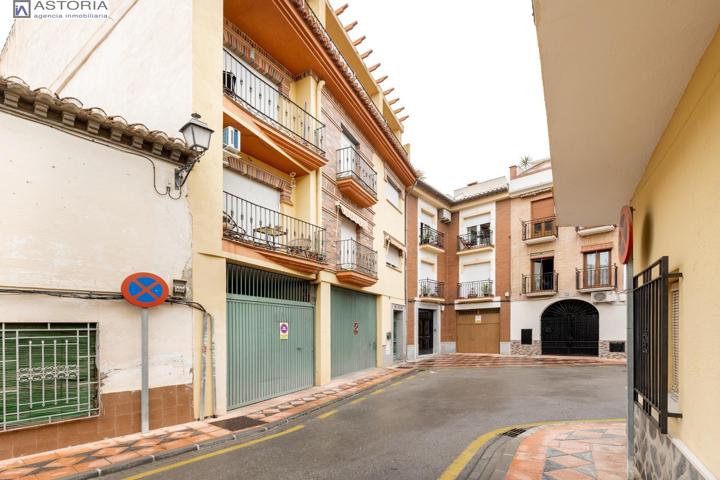 Piso con garaje en Armilla photo 0