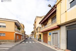 CASA EN VENTA EN CALLE MADRID. MARACENA photo 0