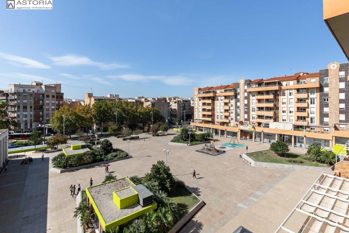 Plaza Ciudad de los Cármenes (Junto Plaza de Toros) photo 0