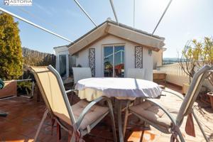 Espectacular ático en La Zubia, con amplia terraza y vistas panorámicas 360º photo 0
