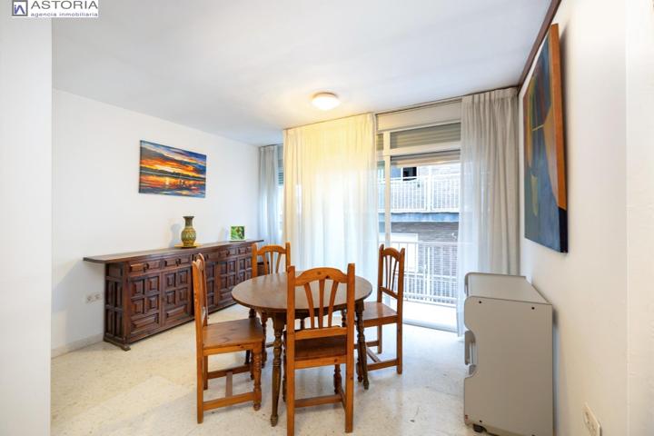 Estupendo piso en venta en calle Gran Capitan photo 0