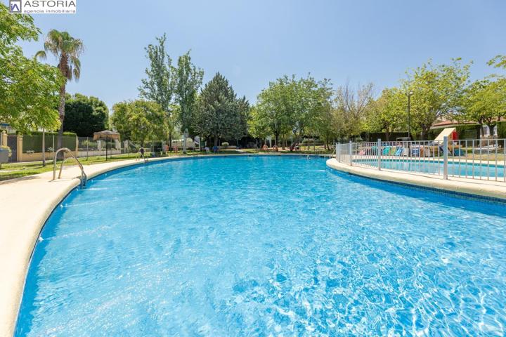 Hogar tranquilidad en Jardines del Eden en Ogijares photo 0