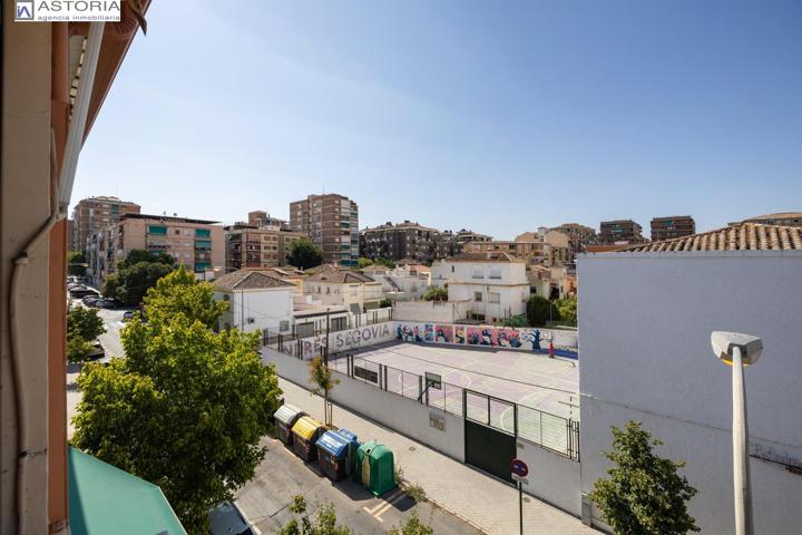 ESTUPENDO PISO EN ZONA VERGELES-ZAIDIN. photo 0