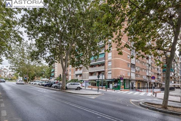 🌟 **Vivir en Avenida Cervantes: calidad de vida en una de las zonas más deseadas de Granada** 🌟 photo 0