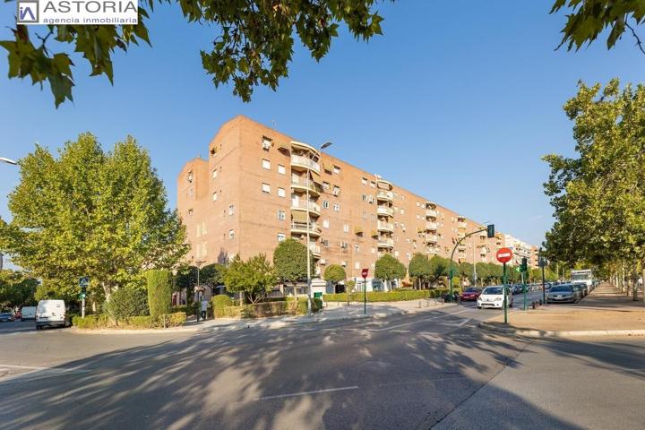 HOGAR IDEAL. 4 Dormitorios. Garaje. Calefacción. Vistas despejadas photo 0