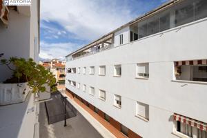 Estupendo piso en Maracena con garaje y trastero photo 0