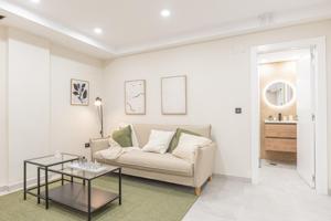 Oficina a estrenar en Martiricos! con patio de +50m2 photo 0