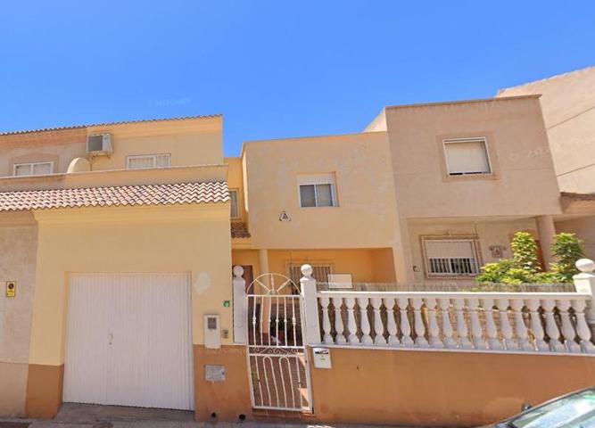 Unifamiliar Pareada En venta en Huercal Boulevar, Huercal De Almeria photo 0