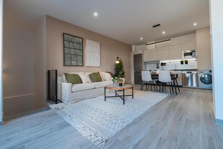 Dúplex En venta en Villablanca - Torrecárdenas, Almeria photo 0