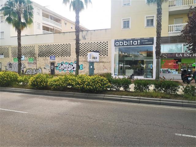 Oficina En venta en Avenida De Elvas, Badajoz photo 0