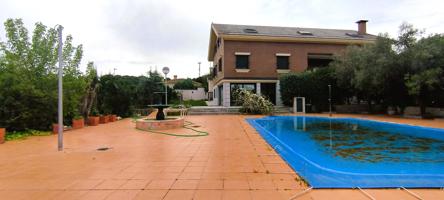 Unifamiliar En venta en Las Vaguadas, Badajoz photo 0
