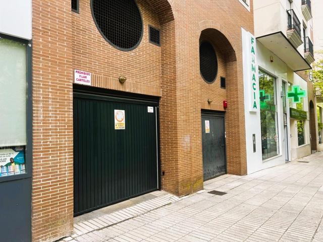 Parking En alquiler en Antonio Dominguez, Badajoz photo 0