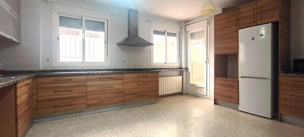 Piso En venta en Avda. Elvas, Badajoz photo 0