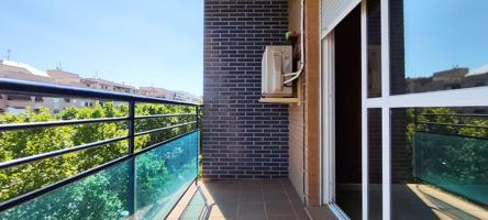 Alquiler sin muebles en Paseo Condes de Barcelona photo 0