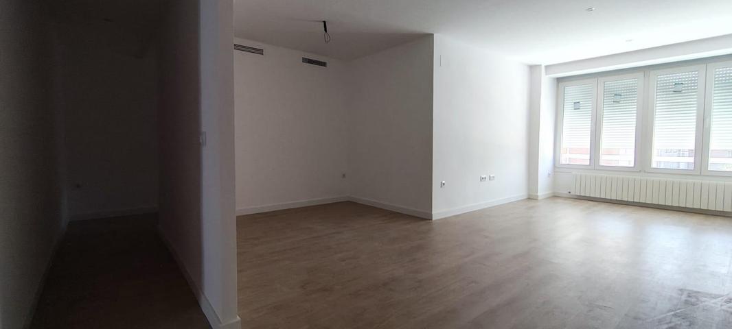 Alquiler sin muebles en el centro de Badajoz photo 0