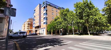 Vivienda en venta en Paseo Condes de Barcelona photo 0