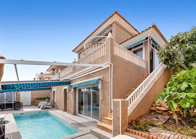 Exclusiva villa independiente de estilo mediterráneo con vistas al mar y piscina privada photo 0