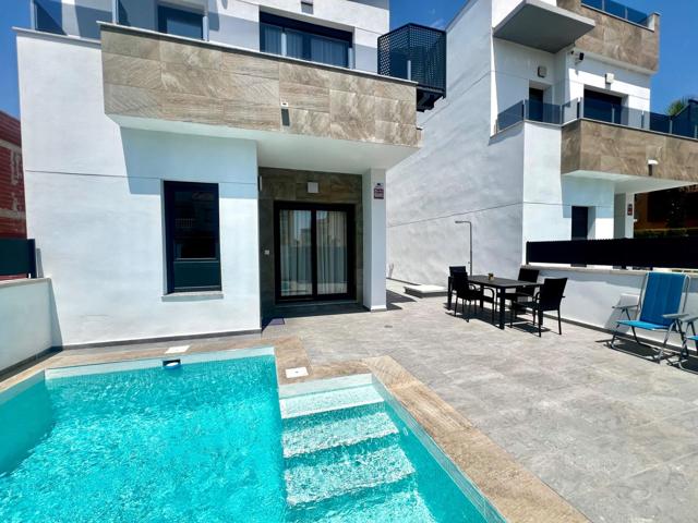 Villa independiente con piscina privada y solárium con vistas a la laguna rosa photo 0