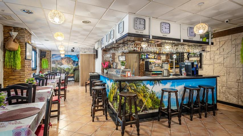 Restaurante en pleno funcionamiento. Oportunidad!! photo 0