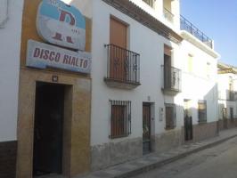 LOCAL CON PISO EN PIÑAR photo 0