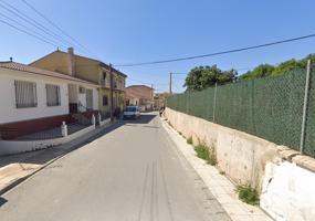 ADOSADO CON PISCINA EN TIENA (MOCLIN) photo 0