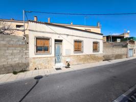 CASA EN VENTA EN BAZA photo 0