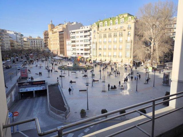 PISO CON TERRAZA EN ALQUILER EN EL CENTRO DE GRANADA photo 0