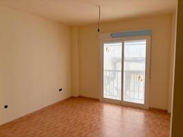 PISO EN ALMUÑECAR (REFORMAR) photo 0