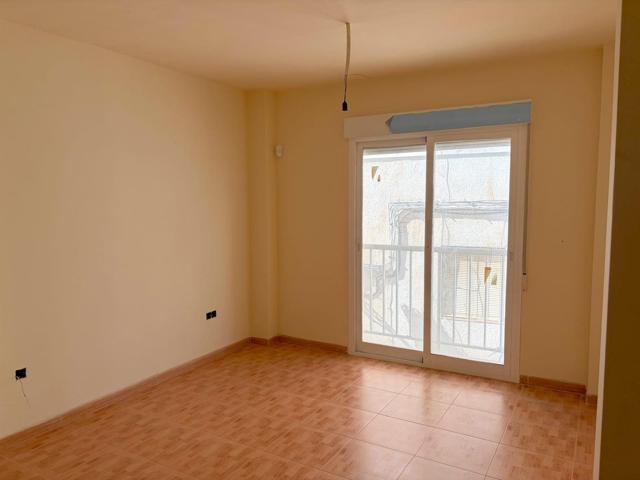 PISO EN ALMUÑECAR (REFORMAR) photo 0