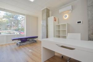 Local Comercial con 2 escaparates a fachada photo 0